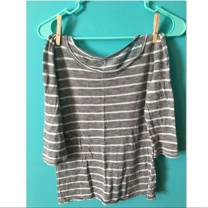 Aeropostale gray and white stripe shirt!